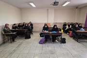آموزش پیشگیری از مسمومیت با گیاهان سمی و قارچ‌ها در دبیرستان دخترانه امام سجاد