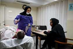  آزمون عملی دوره تکمیلی کمک پرستاری برای بهیاران و کمک بهیاران شاغل در دانشگاه علوم پزشکی تهران برگزار شد