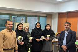 تجلیل مدیر حقوقی دانشگاه از بانوان این مدیریت به مناسبت روز زن