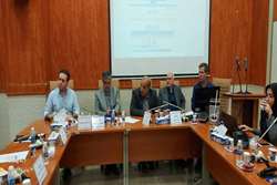 برگزاری جلسه مناقصه عمومی یک و دو مرحله ای باحضور اعضای کمیسیون مناقصات دانشگاه 