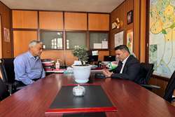 نشست مدیر امور حقوقی دانشگاه با رئیس شبکه بهداشت جنوب تهران، با هدف تأکید بر حل چالش‌ها و توانمندسازی نیروها