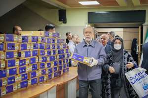 توزیع بیش از 150 تن انار و بن فروشگاه شهروند ویژه شب یلدا در دانشگاه علوم پزشکی تهران