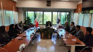 دیدار نوروزی معاون توسعه با تیم مدیریتی برنامه‌ریزی منابع مالی، بودجه و پایش عملکرد در دانشگاه علوم پزشکی تهران
