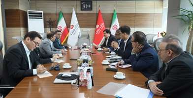 نشست صمیمانه رئیس دانشگاه علوم پزشکی تهران با مدیرعامل بانک ملت؛ گامی برای تقویت همکاری‌ها 