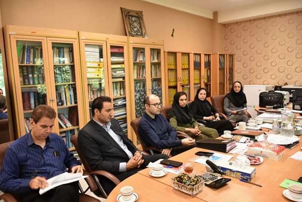 برگزاری نشست هم‌اندیشی مدیرامورمالی دانشگاه علوم پزشکی تهران با معاونین و رؤسای ادارات امورمالی دانشگاه