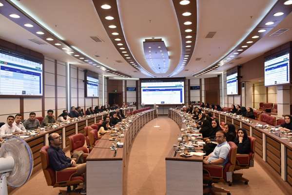 برگزاری جلسه آموزشی قوانین مالیاتی و اظهارنامه عملکرد ویژه کارکنان مالی دانشگاه علوم پزشکی تهران