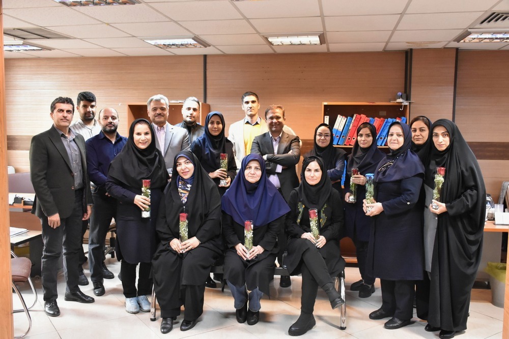 قدردانی و دیدار معاون توسعه دانشگاه علوم پزشکی تهران با کارکنان به مناسبت تکریم روز زن