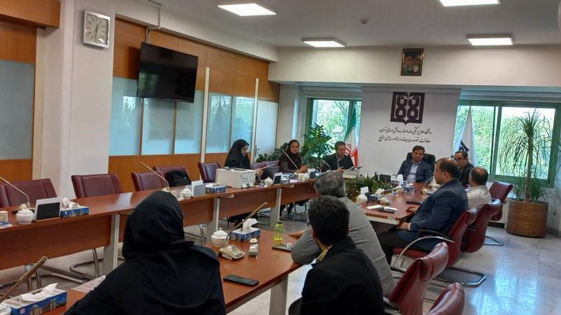 تأکید بر شفافیت در فرایندهای اداری؛ برگزاری نخستین جلسه کمیسیون ترک تشریفات دانشگاه علوم پزشکی تهران در سال 1405